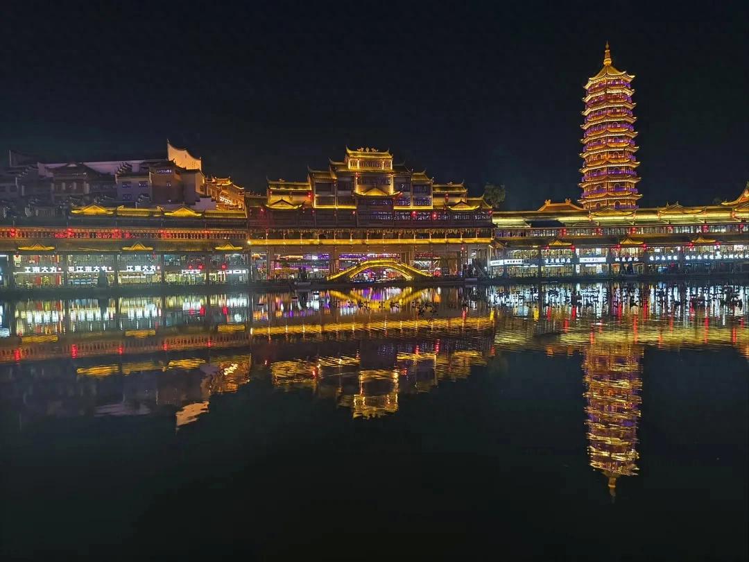 厉害了浙江！斥资50亿打造5A级古镇，免门票，游客直呼过瘾